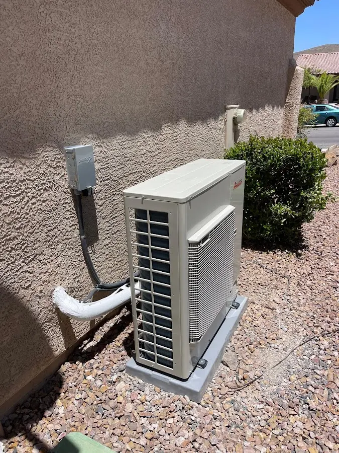 Residential air conditioning condenser unit in Fort Mitchell